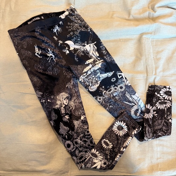 BlackMilk Leggings - Picture 2 of 6